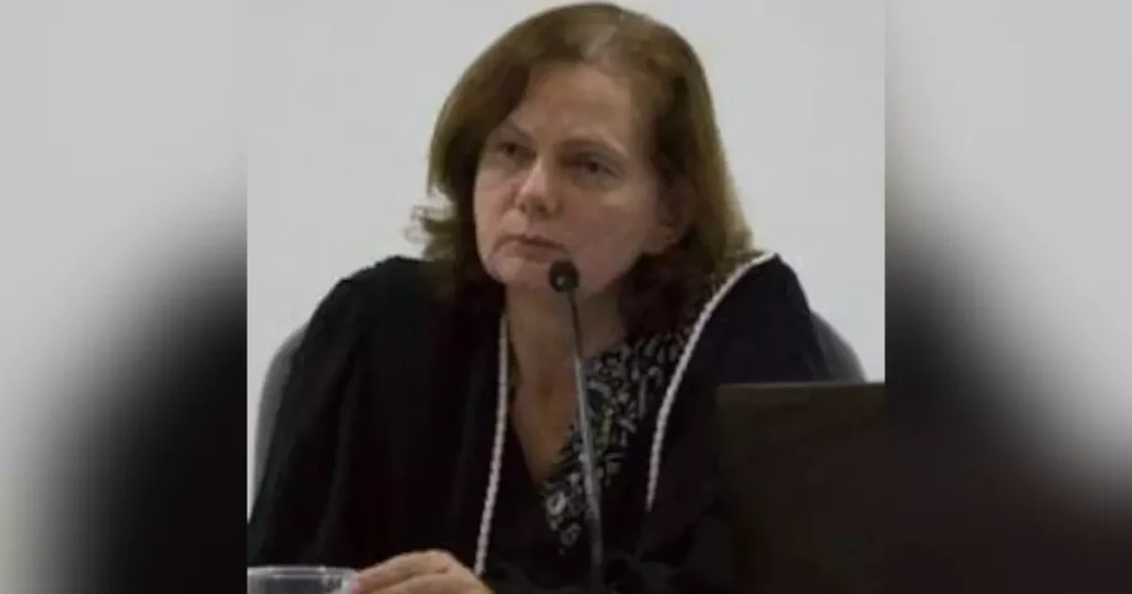 A polêmica no Tribunal do Júri: Juíza mandou advogados se retirarem, 'que se dane a OAB'