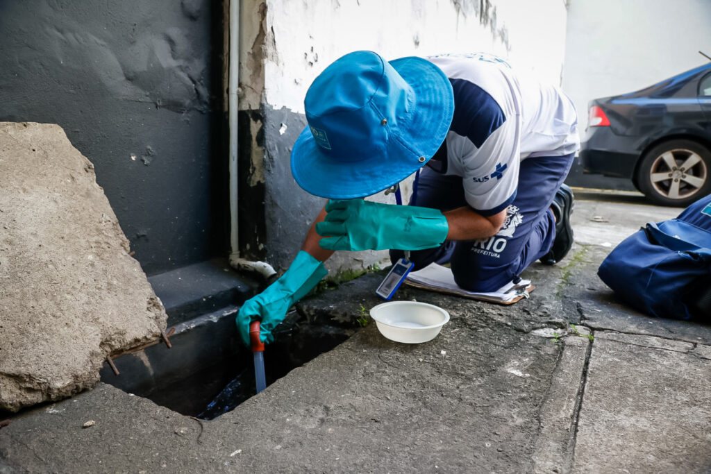 Combate à Dengue: Ação da Saúde em Bairros do Rio de Janeiro