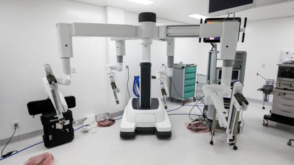 Robô Cirurgião Revoluciona a Saúde Pública em MT com Tecnologia Avançada