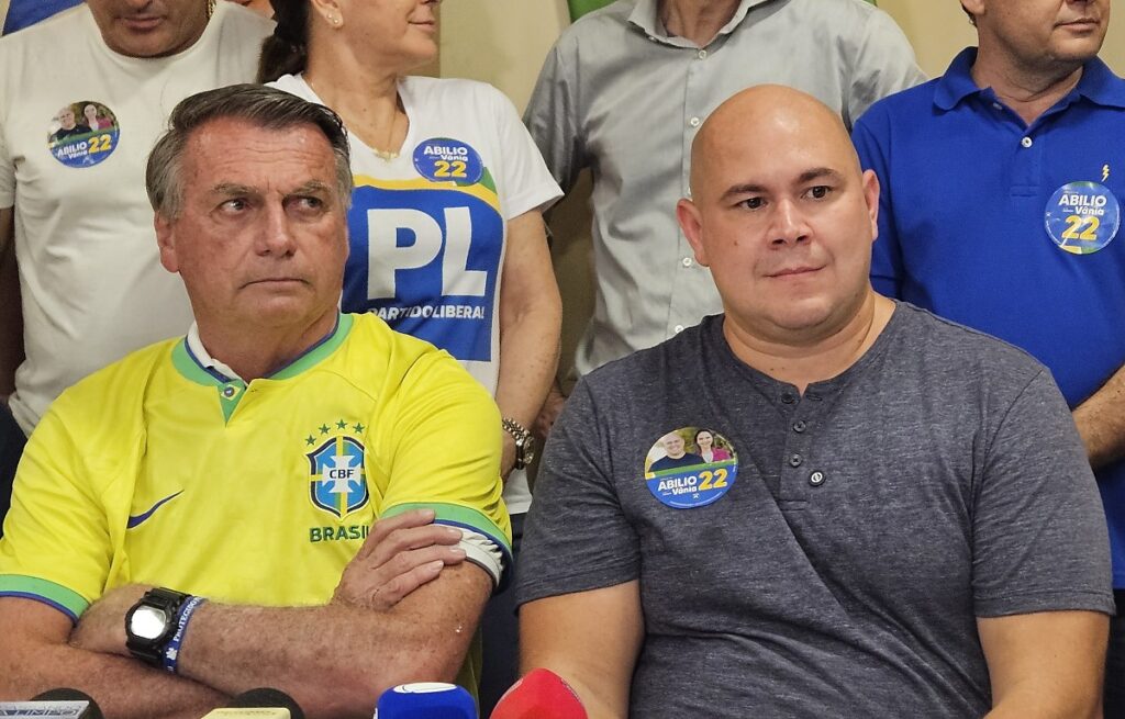 Abilio Brunini defende tratamento igual para Bolsonaro e Lula na prisão