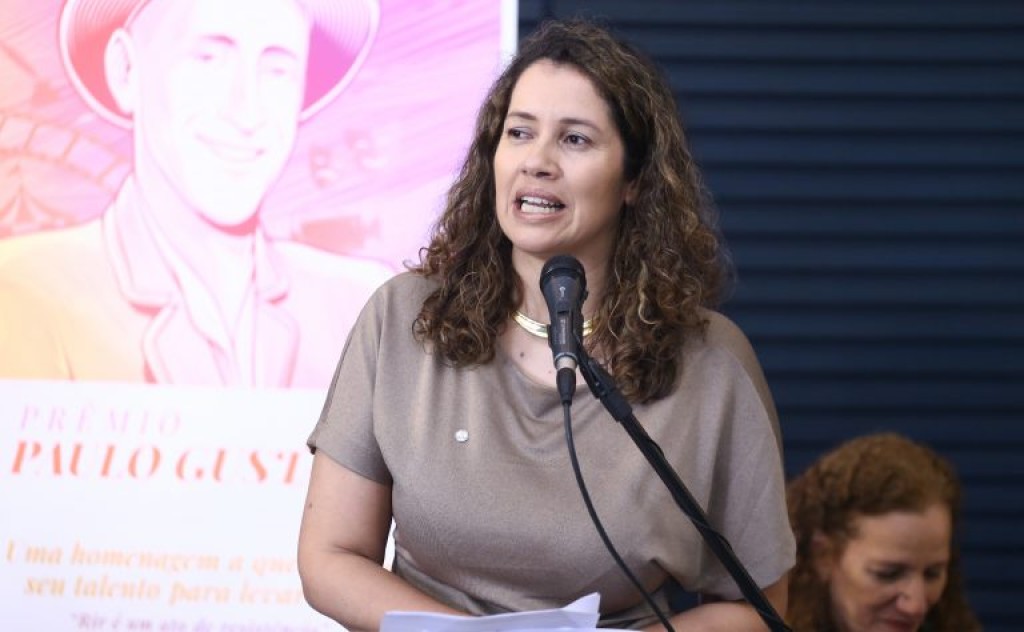 Comissão da Câmara aprova Programa Desenrola Cultura para renegociação de dívidas Comissão da Câmara aprova Programa Desenrola Cultura para renegociação de dívidas