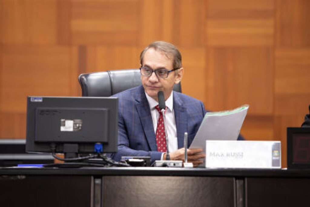 Deputado Wilson Santos Questiona Legalidade de Contrato de R$ 10,6 milhões para Museu de Arte