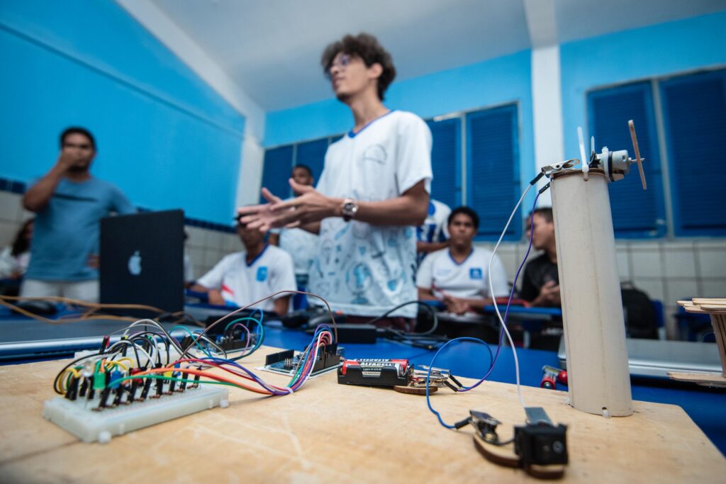 Educação Alagoana: Comissão Seleciona Instrutores para Nova Política Profissional