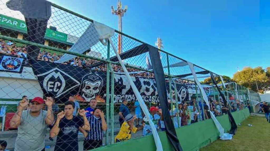 Juíza Libera Entrada de Instrumentos Musicais para Torcida do Mixto no Estádio Juíza Libera Entrada de Instrumentos Musicais para Torcida do Mixto no Estádio