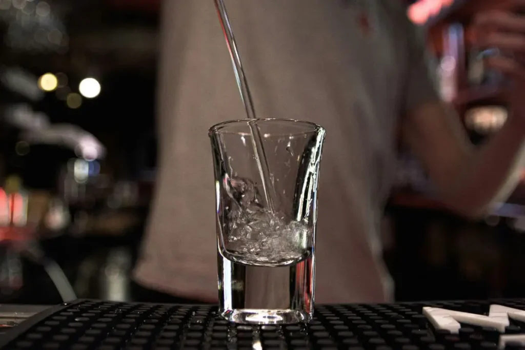 Metanol Causa Quatro Mortes e Deixa Vítimas com Sequelas em Mato Grosso Metanol Causa Quatro Mortes e Deixa Vítimas com Sequelas em Mato Grosso