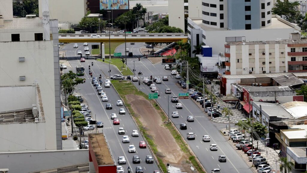 Mudanças no Trânsito: Avenida do CPA Adapta-se às Obras do BRT em Cuiabá