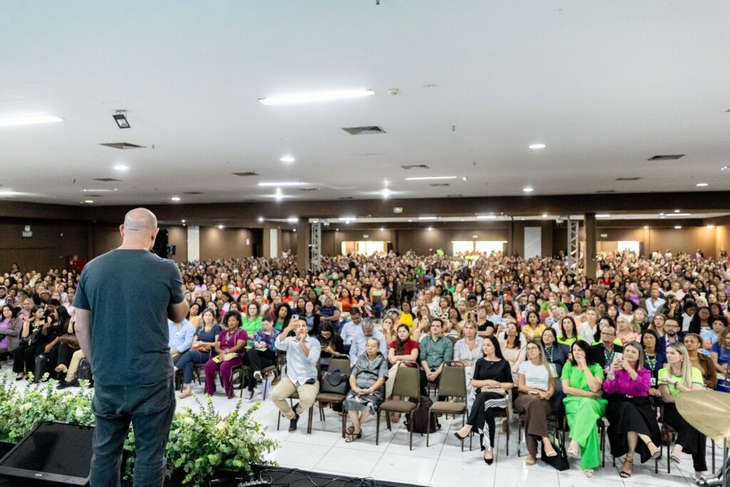 Prefeito Inaugura Semana Pedagógica com Foco na Valorização da Educação e Inclusão