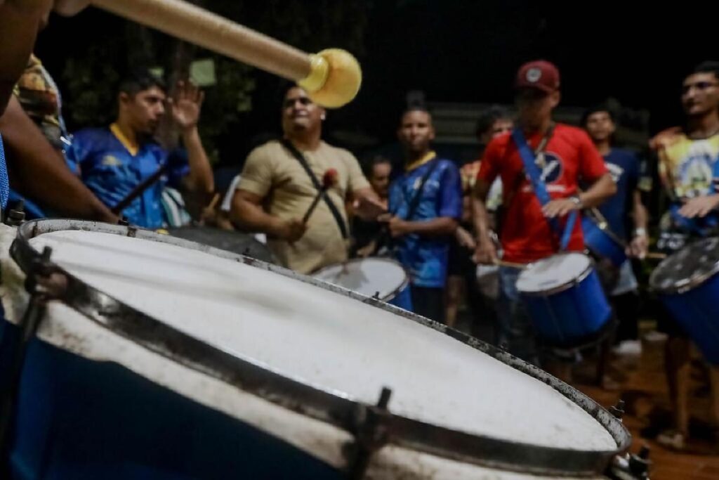 Programação dos Ensaios de Escolas de Samba e Blocos em Cuiabá para o Carnaval 2026