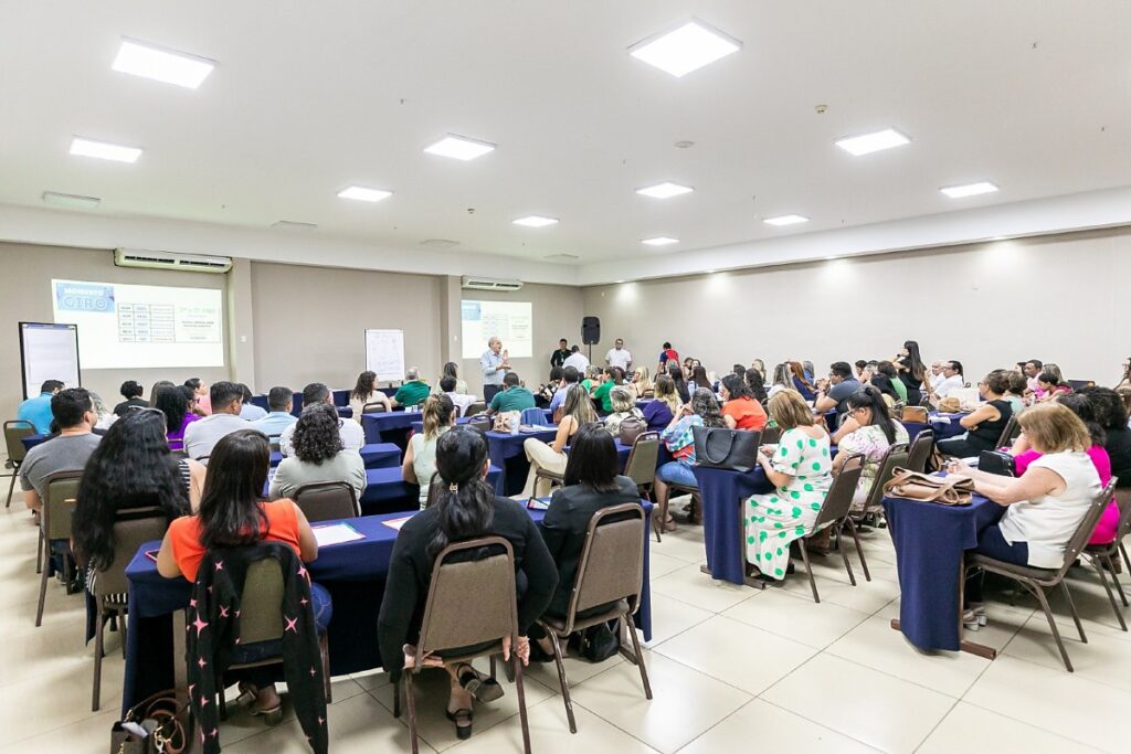 Qualificação para 10 Mil Servidores da Educação em Cuiabá: Semana Pedagógica 2024 Qualificação para 10 Mil Servidores da Educação em Cuiabá: Semana Pedagógica 2024