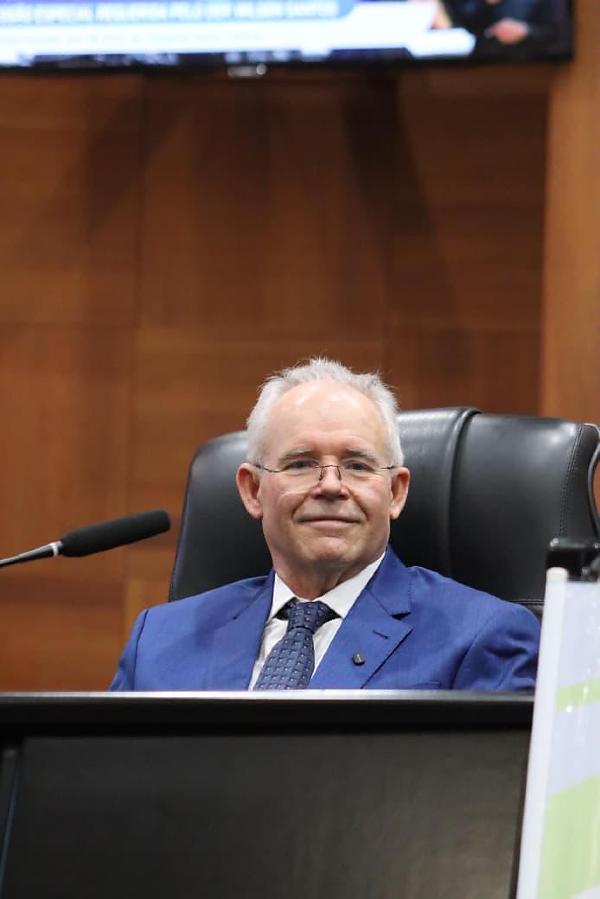 Reforma no Atendimento ao Idoso: Uma Urgência na Saúde de Mato Grosso Reforma no Atendimento ao Idoso: Uma Urgência na Saúde de Mato Grosso