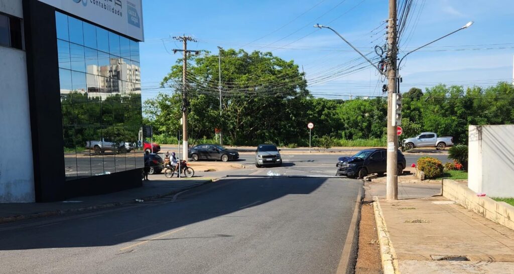 Tragédia em Cuiabá: Motociclista Falecido Após Acidente com Carro na Contramão