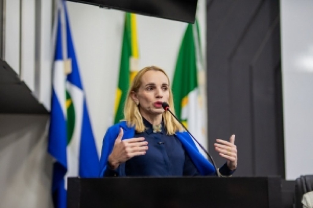 Cuiabá Adota Selo ‘Amigo do Garçom’ e Promove Inclusão no Setor de Serviços Cuiabá Adota Selo 'Amigo do Garçom' e Promove Inclusão no Setor de Serviços