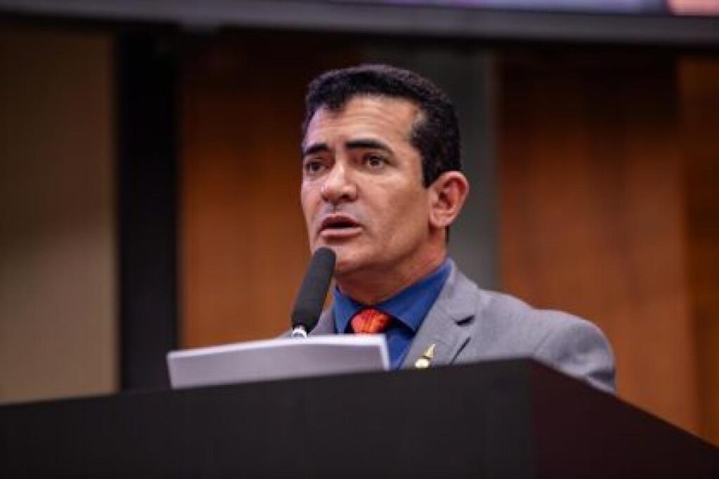 Deputado Propõe Doação de Prédio para Escola na Morada da Serra: Uma Solução para a Educação