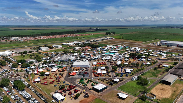 Farm Show MT: A 10ª Edição Que Revoluciona o Agronegócio Brasileiro Farm Show MT: A 10ª Edição Que Revoluciona o Agronegócio Brasileiro