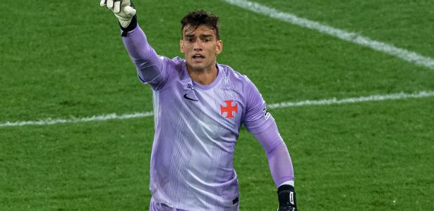 Léo Jardim Reflete sobre a Saída de Coutinho e Destaca a Importância da Saúde Mental Léo Jardim Reflete sobre a Saída de Coutinho e Destaca a Importância da Saúde Mental