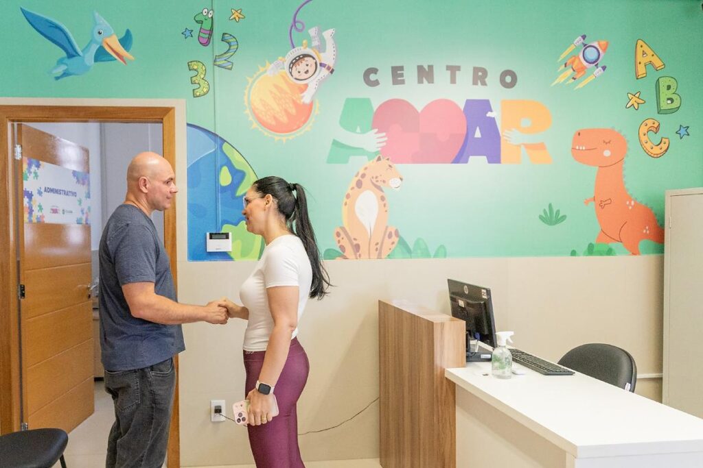 Prefeito e Primeira-Dama Inspecionam Centro Amar Antes da Inauguração