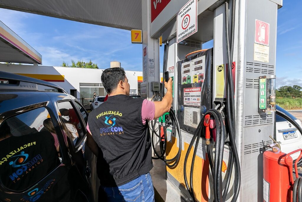 Aumento de Combustíveis em Cuiabá: Dois Postos Autuados por Preços Irregulares