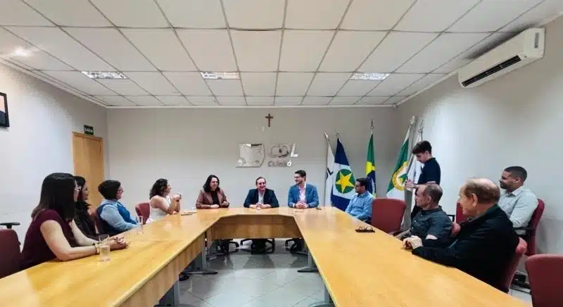 CDL Cuiabá e Sebrae-MT Lançam Programa de Qualificação para Impulsionar Varejo na Capital CDL Cuiabá e Sebrae-MT Lançam Programa de Qualificação para Impulsionar Varejo na Capital