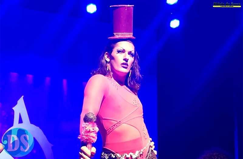 Cultura e Diversidade: M!KA e sua Arte de Resistência no Concurso Drag de Mato Grosso Cultura e Diversidade: M!KA e sua Arte de Resistência no Concurso Drag de Mato Grosso