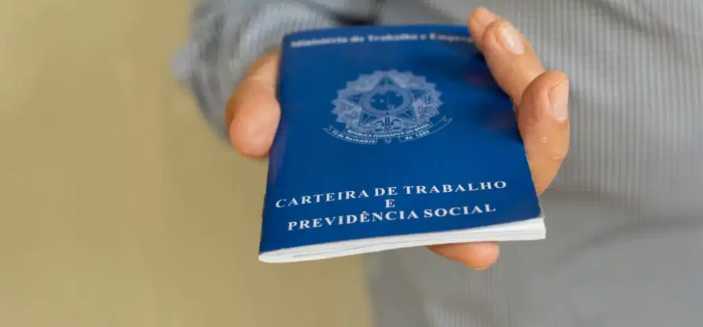 Fim da Escala 6×1 Pode Gerar Custo Adicional de R$ 1,4 Bi ao Comércio e Serviços em MT Fim da Escala 6×1 Pode Gerar Custo Adicional de R$ 1,4 Bi ao Comércio e Serviços em MT