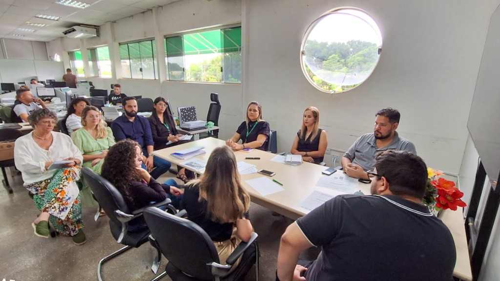 Padronização na Distribuição de Leites e Fórmulas Nutricionais: Um Novo Passo para a Saúde Padronização na Distribuição de Leites e Fórmulas Nutricionais: Um Novo Passo para a Saúde