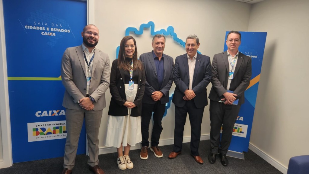 Prefeito Chico Mendes busca parcerias na Caixa Econômica para fortalecer agronegócio em Diamantino Prefeito Chico Mendes busca parcerias na Caixa Econômica para fortalecer agronegócio em Diamantino