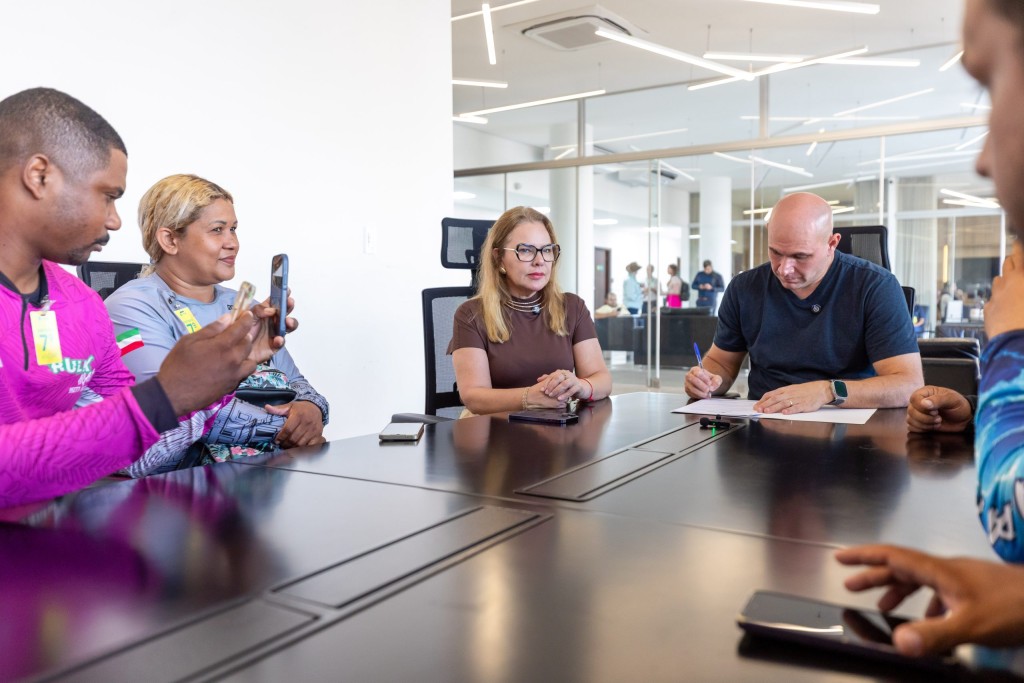 Prefeitura de Cuiabá regulamenta parceria para revitalizar pontos de motoboys Prefeitura de Cuiabá regulamenta parceria para revitalizar pontos de motoboys