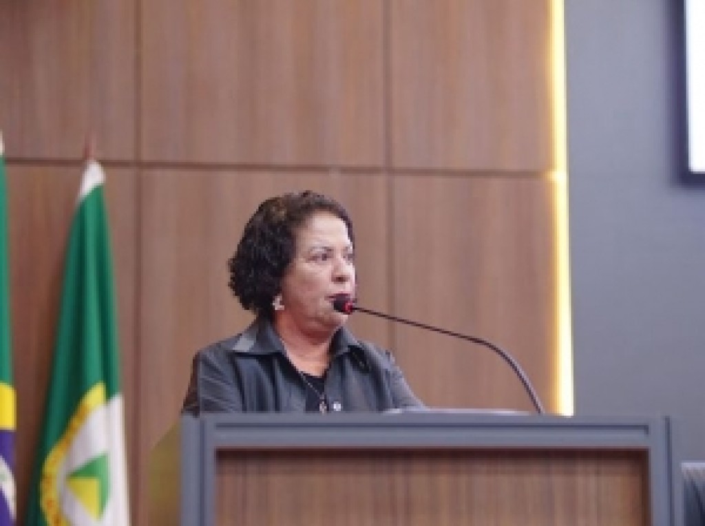 Programa Siminina promove atividade cultural em Cuiabá e destaca a educação em MT Programa Siminina promove atividade cultural em Cuiabá e destaca a educação em MT