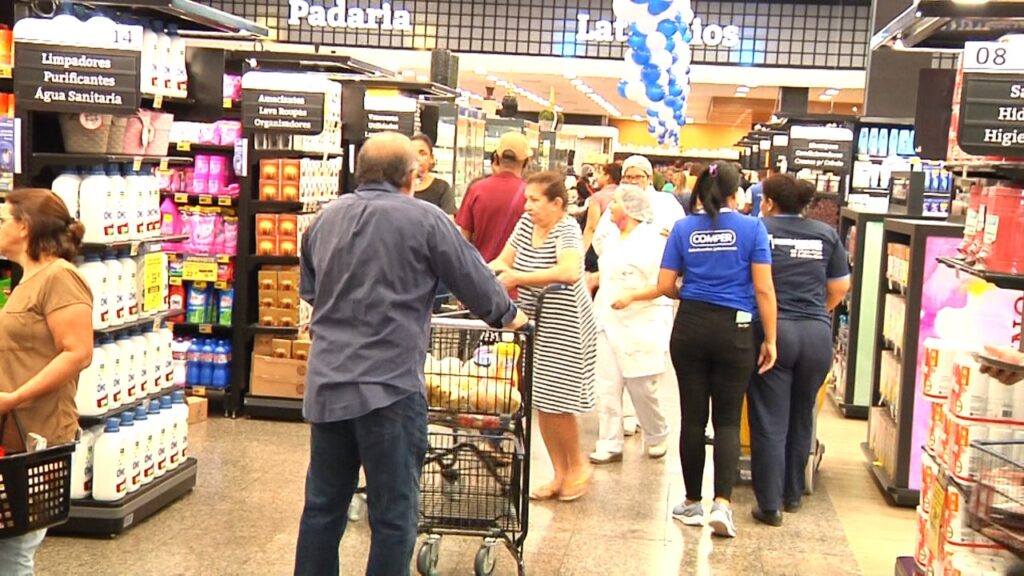 Comper Celebra 307 Anos de Cuiabá com Café da Manhã e Cultura Local