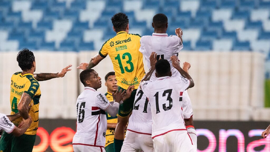 Cuiabá Abre o Placar, Mas Empata em 1 a 1 Com o Botafogo-SP na Arena Pantanal