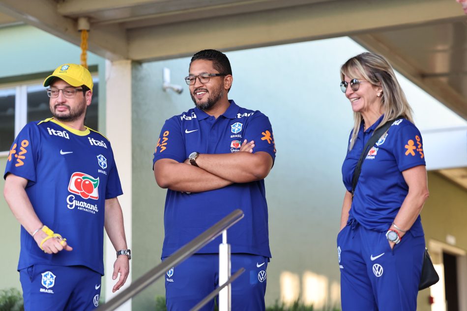 Diogo Pécora Celebra Oportunidade como Chefe de Delegação da Seleção Feminina no FIFA Series Diogo Pécora Celebra Oportunidade como Chefe de Delegação da Seleção Feminina no FIFA Series