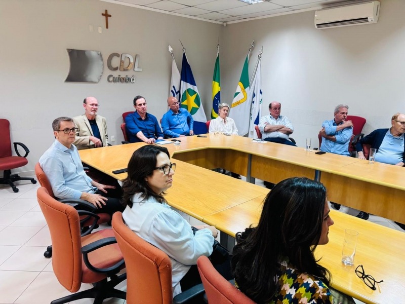 Educação Financeira nas Escolas: CDL Cuiabá Lança Projeto para Combater Inadimplência Educação Financeira nas Escolas: CDL Cuiabá Lança Projeto para Combater Inadimplência