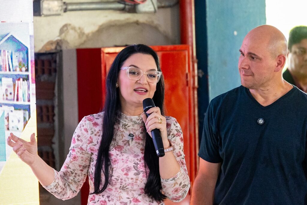 Esposa do Prefeito se Lança na Disputa Estadual Esposa do Prefeito se Lança na Disputa Estadual