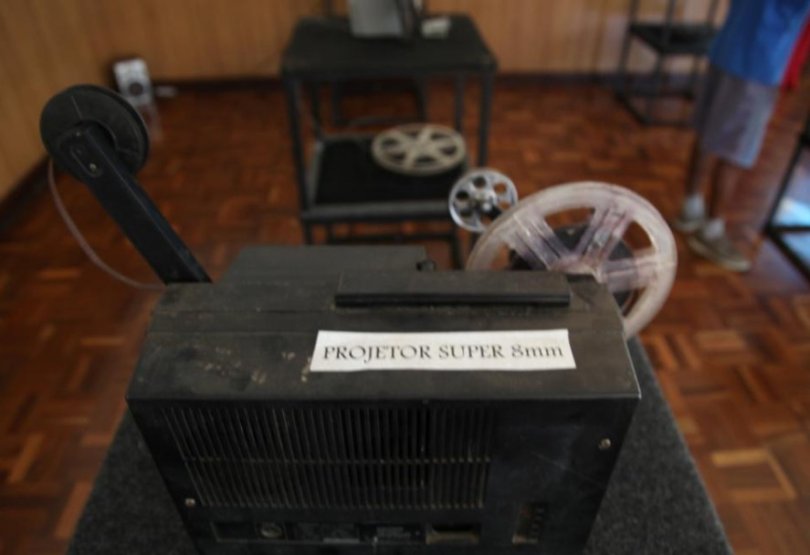 Exposição Cinematográfica em Cuiabá: Uma Viagem pelo Cinema Antigo Exposição Cinematográfica em Cuiabá: Uma Viagem pelo Cinema Antigo