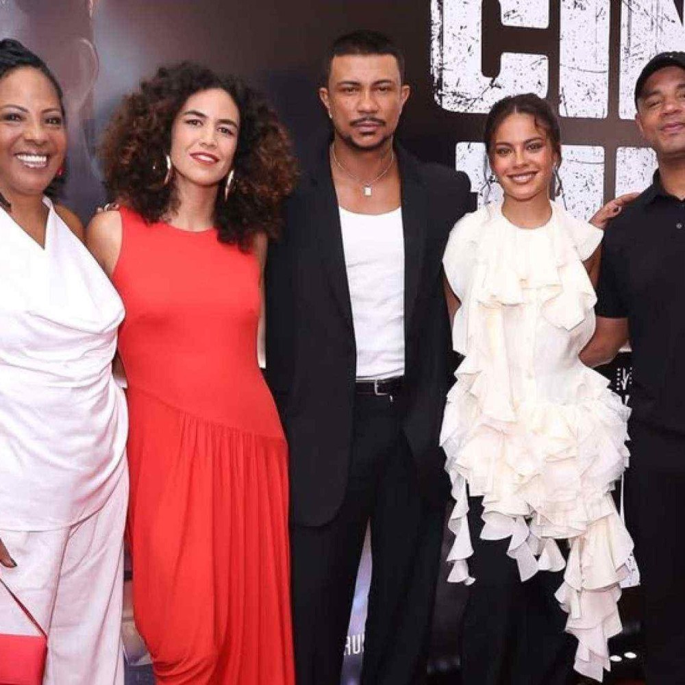 Filme ‘Cinco Tipos de Medo’ com Rejane Faria e Bárbara Colen em Destaque Filme 'Cinco Tipos de Medo' com Rejane Faria e Bárbara Colen em Destaque