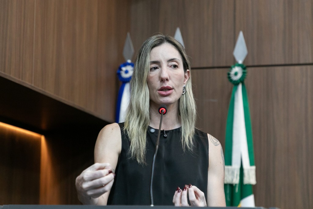 Fiscalização Rigorosa: Combate a Empresas Irregulares e Fios Abandonados em Cuiabá Fiscalização Rigorosa: Combate a Empresas Irregulares e Fios Abandonados em Cuiabá