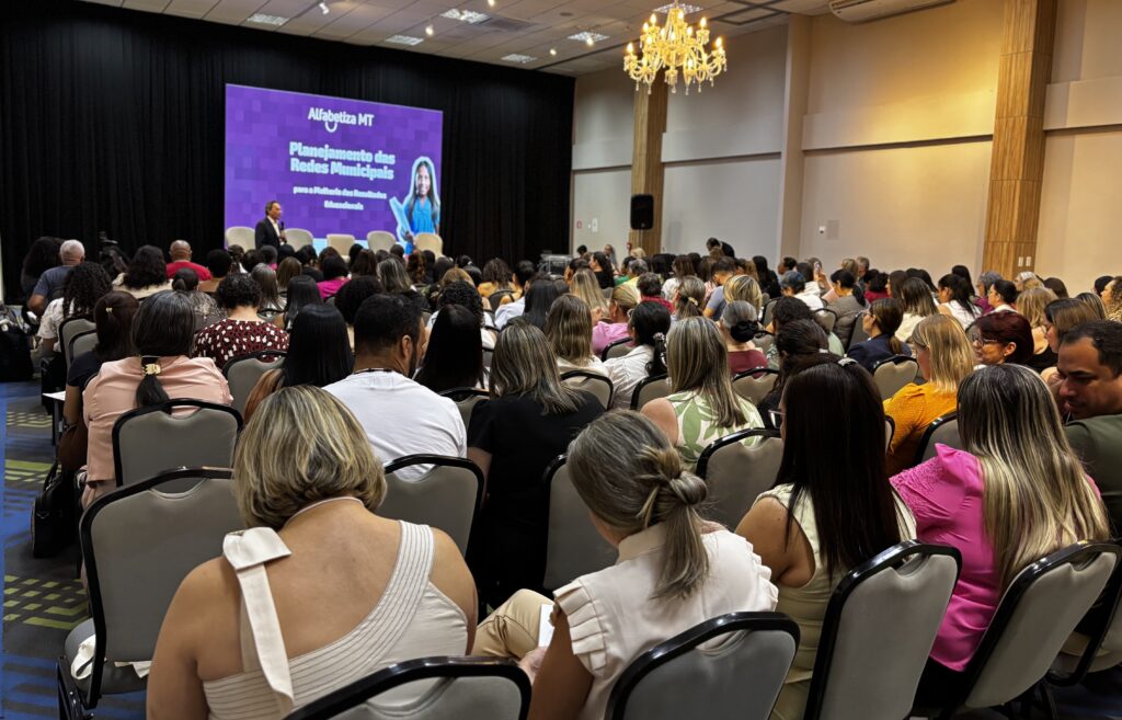 Gestores de Alfabetização em Mato Grosso Recebem Capacitação da Seduc para Avanços Educacionais