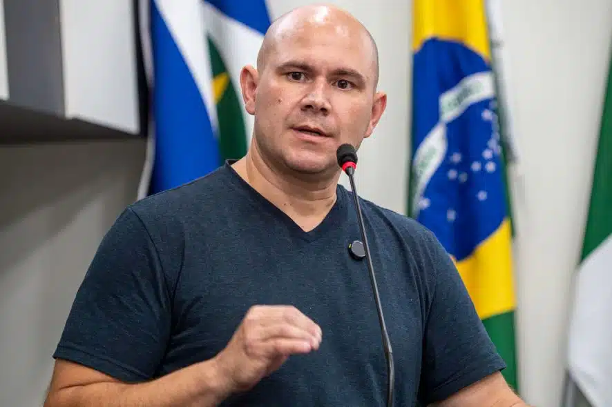Prefeito Abílio Brunini Critica Assembleia Legislativa por Decisões que Afetam Cuiabá Prefeito Abílio Brunini Critica Assembleia Legislativa por Decisões que Afetam Cuiabá