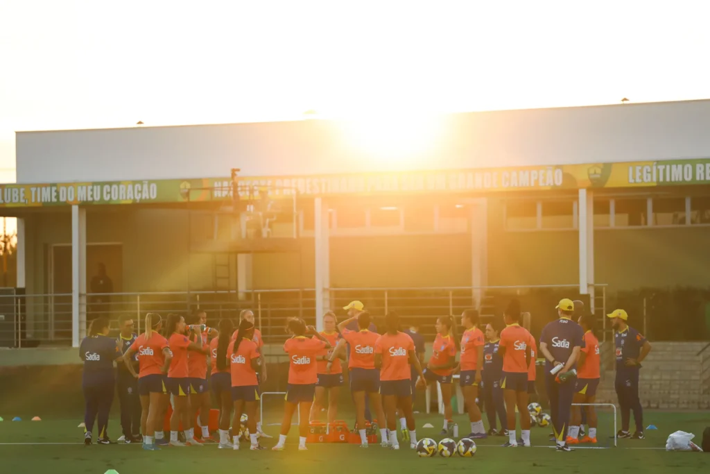 Seleção Feminina Inicia Treinos Para Amistosos Importantes em Cuiabá