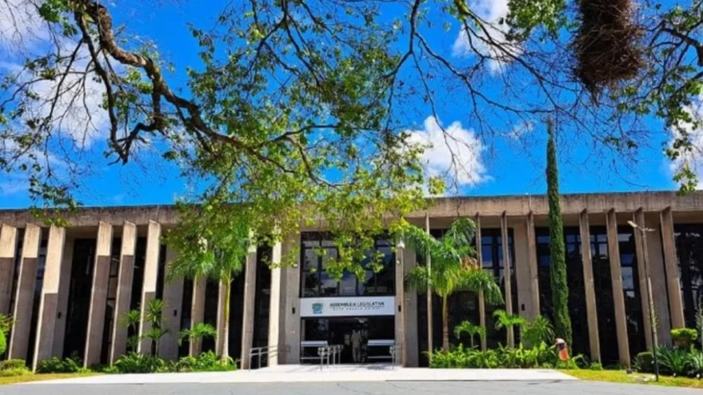 ALEMS promove audiência pública para prestação de contas da saúde em Mato Grosso do Sul ALEMS promove audiência pública para prestação de contas da saúde em Mato Grosso do Sul