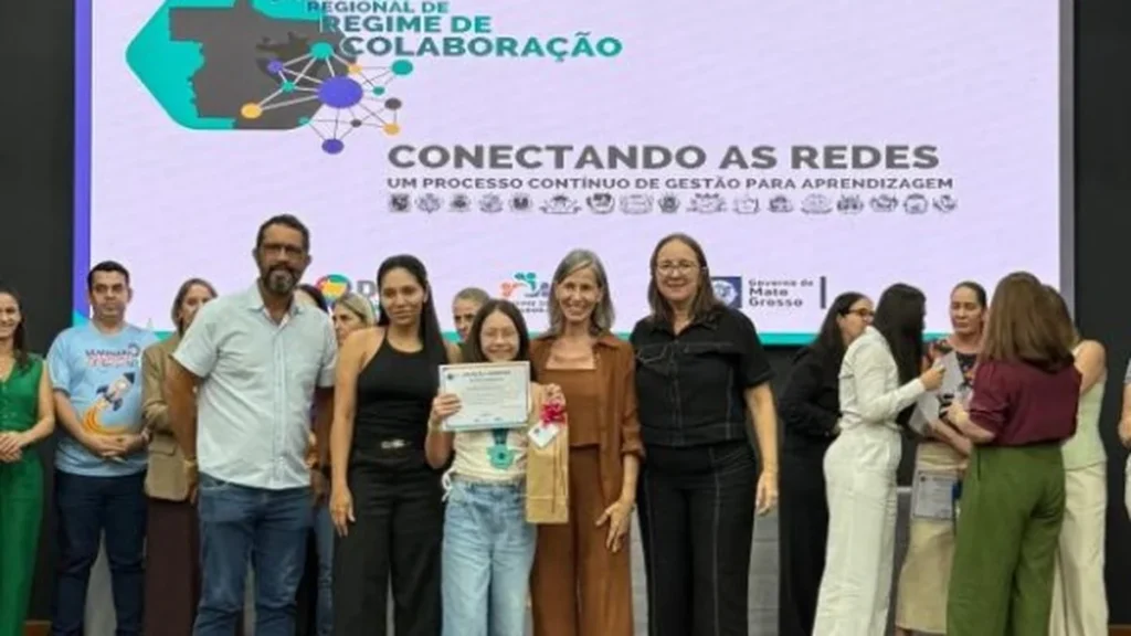 Comitiva da Educação de Sorriso participa do 1º Seminário Regional em Sinop e destaca avanços educacionais Comitiva da Educação de Sorriso participa do 1º Seminário Regional em Sinop e destaca avanços educac
