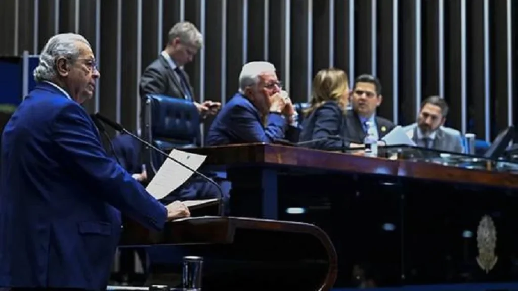 Jayme Campos alerta sobre atraso de Mato Grosso na educação integral: “Um dos últimos do Brasil” Jayme Campos alerta sobre atraso de Mato Grosso na educação integral: "Um dos últimos do Brasil"