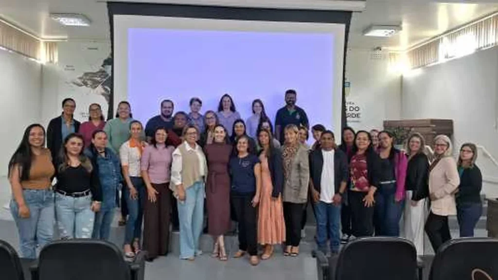 Profissionais da Educação de Lucas do Rio Verde se Atualizam em Palestra sobre Desenvolvimento Infantil Profissionais da Educação de Lucas do Rio Verde se Atualizam em Palestra sobre Desenvolvimento Infan
