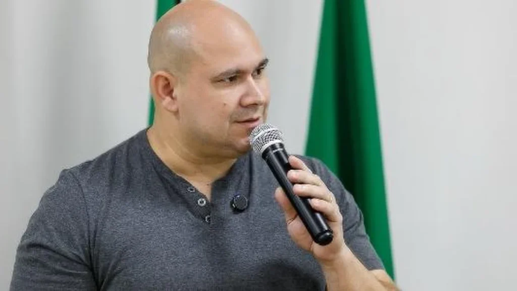 Cuiabá Investiga Suspeita de Desvio de R$ 80 Mi na Educação e Acusações de Pedalada Fiscal Cuiabá Investiga Suspeita de Desvio de R$ 80 Mi na Educação e Acusações de Pedalada Fiscal