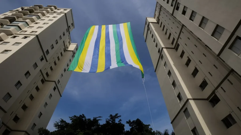 Multa por Pendurar Bandeira do Brasil na Janela Durante a Copa do Mundo? Entenda as Regras Multa por Pendurar Bandeira do Brasil na Janela Durante a Copa do Mundo? Entenda as Regras