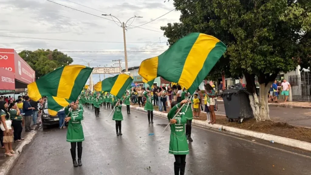 Fanfarra da Emeb Ana Teresa marca presença no desfile dos 126 anos de Santo Antônio do Leverger Fanfarra da Emeb Ana Teresa marca presença no desfile dos 126 anos de Santo Antônio do Leverger