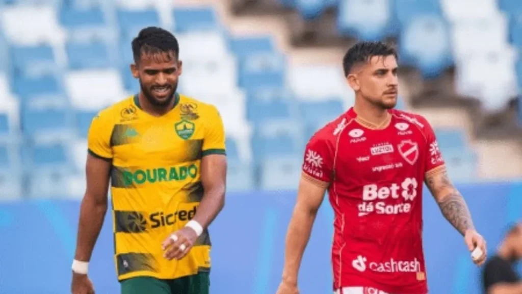 Vila Nova perde para o Cuiabá nos acréscimos e cai para 2ª posição na Série B Vila Nova perde para o Cuiabá nos acréscimos e cai para 2ª posição na Série B