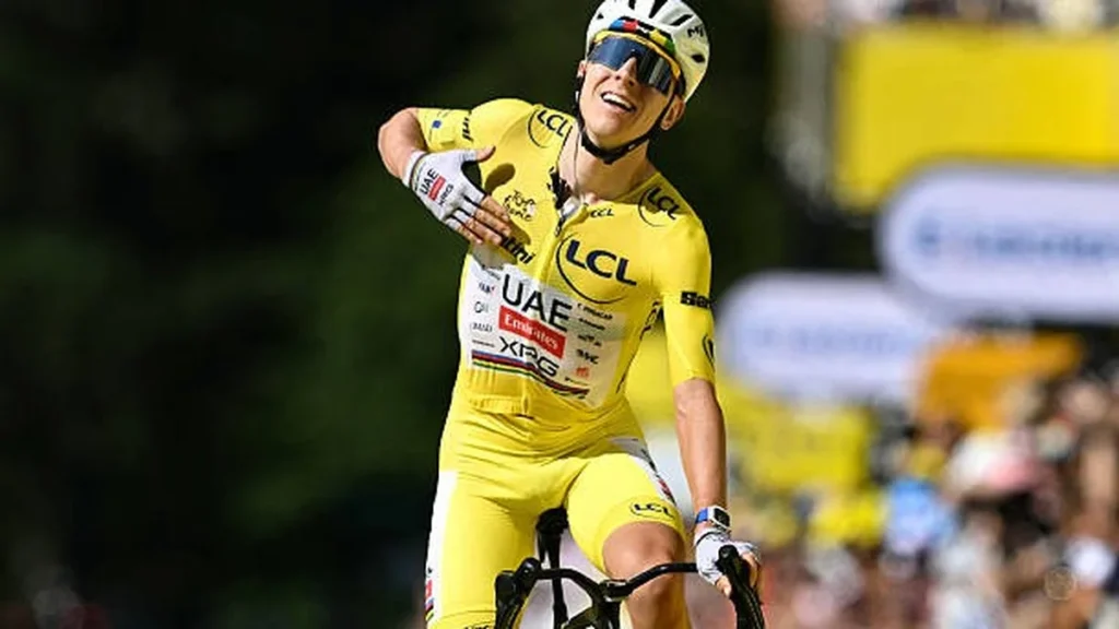 Tadej Pogačar supera Chris Froome e mira recordes históricos no Tour de France