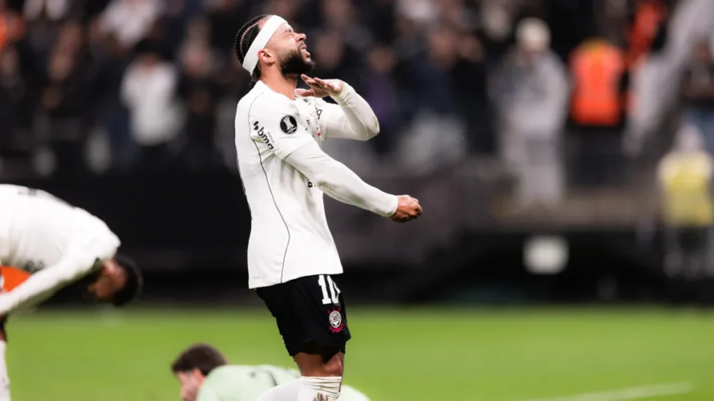 Corinthians busca decisão sobre permanência de Memphis Depay até segunda-feira Corinthians busca decisão sobre permanência de Memphis Depay até segunda-feira